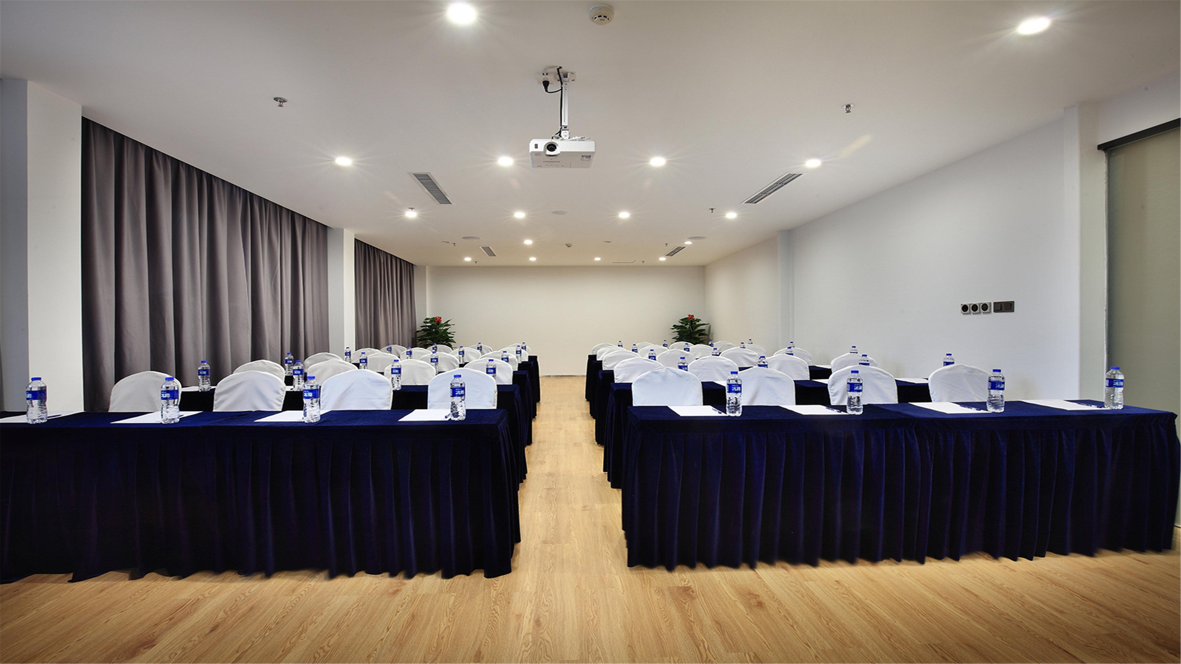 Holiday Inn Express Guilin City Center By Ihg Eksteriør billede